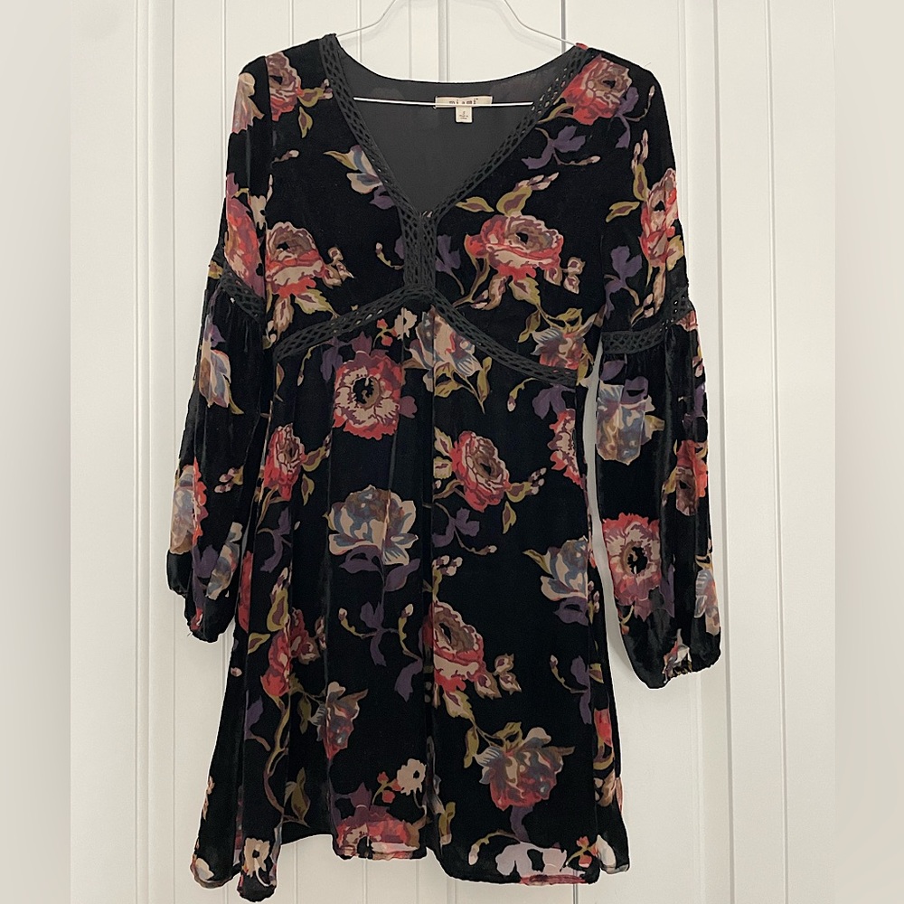 Flowy Black and Floral Velvet Dress